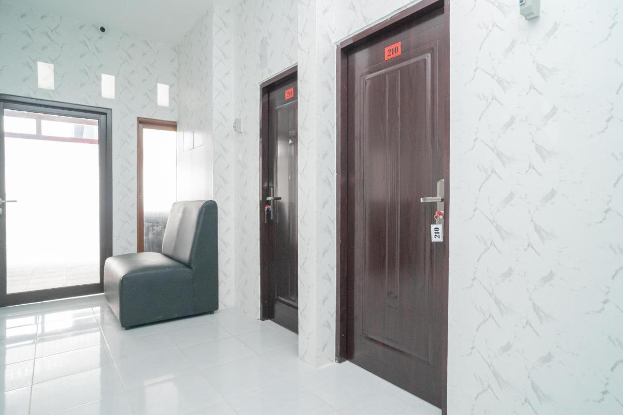 Reddoorz Near Sarinah Jakarta Exterior foto